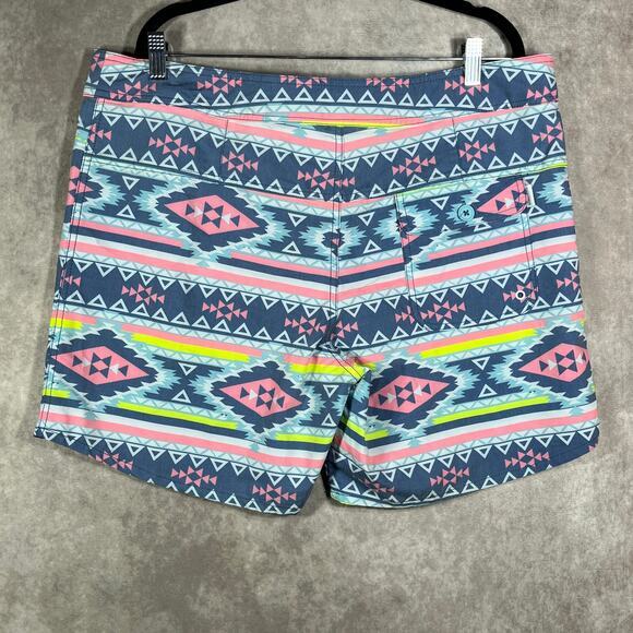 Chubbies Swim Shorts Men 38 Multicolor Southwestern Aztec Pockets Trunks Preppy - Picture 4 of 8
